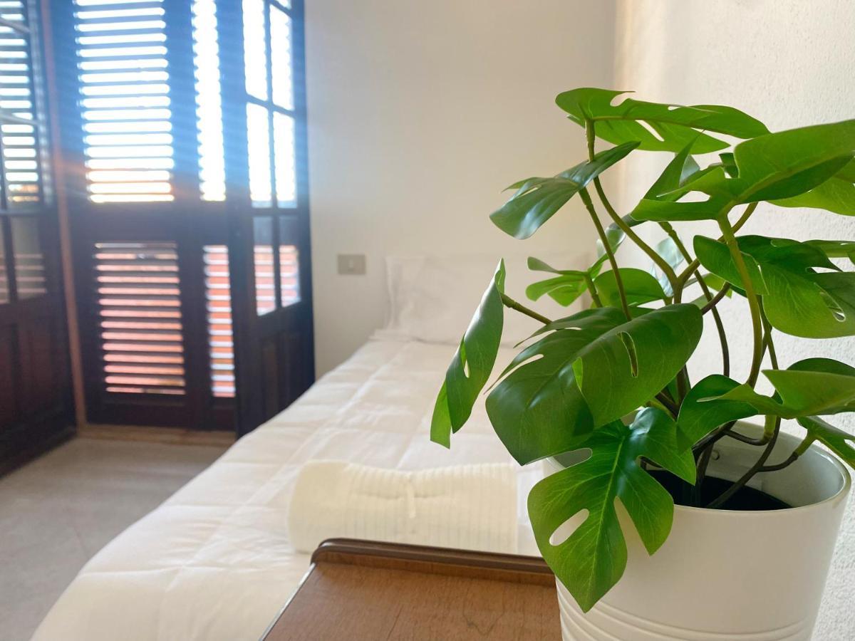 Lovely Home 5 Min Walk To The Beach, 3 Bedrooms Ample Outdoor Relax And Wifi 캐피타나 외부 사진